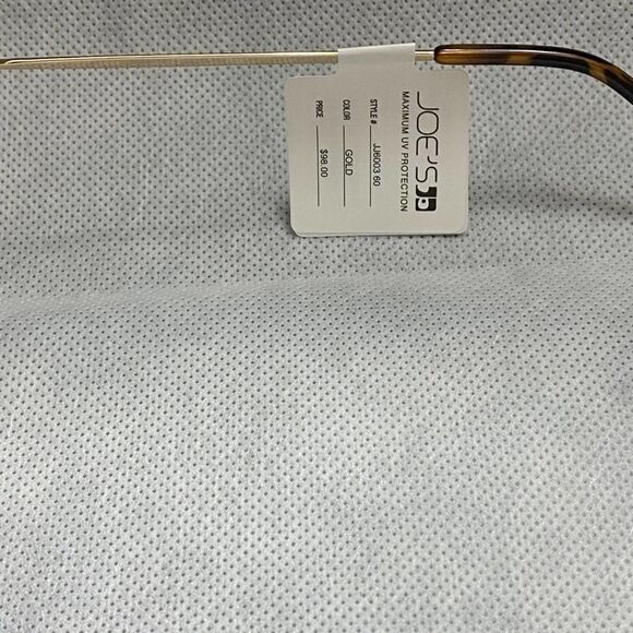 Joe’s Jeans Round Gold Tortoise Accent Sunglasses - Picture 5 of 9